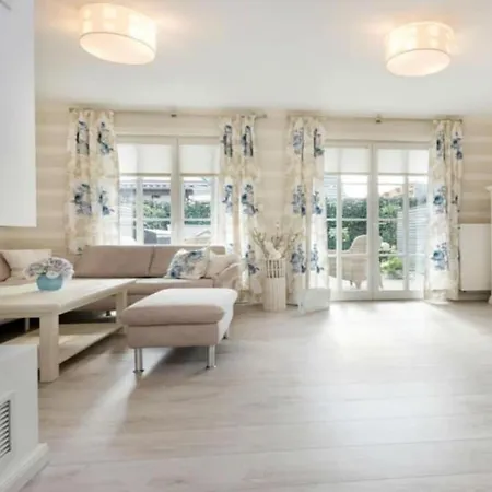 Zingster Perlen Haus 2 Holiday home